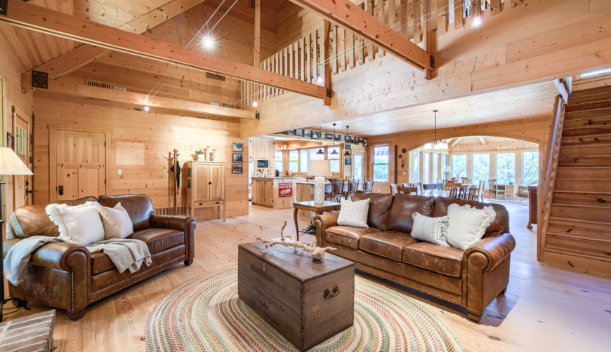 Gorgeous hardwood, custom lake home, custom cabin