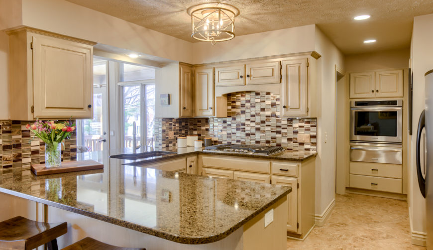 beautiful warm kitchen, granite counters